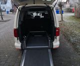 VW Caddy für den Rollstuhltransport